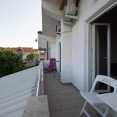 Marina'S Apartments Ražanac Rom bilde